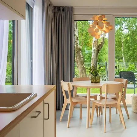 W Willi Z Ogrodem Surfingbird