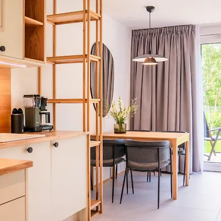 W Willi Z Ogrodem Surfingbird جيفيجينا