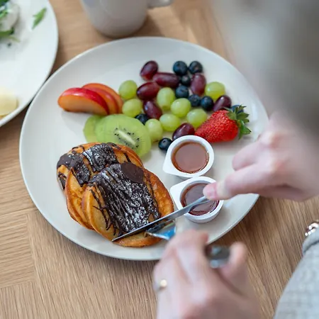 W Willi Z Ogrodem Surfingbird * جيفيجينا