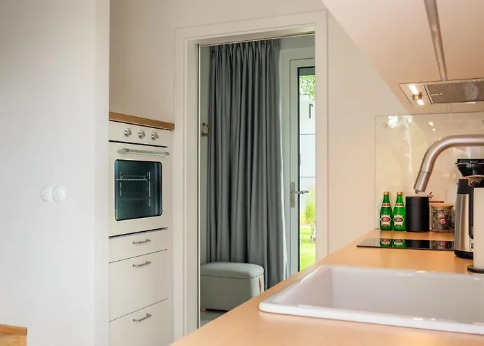 W Willi Z Ogrodem Surfingbird